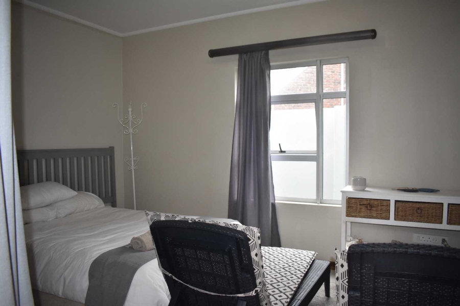 5 Bedroom Property for Sale in Gonubie Eastern Cape